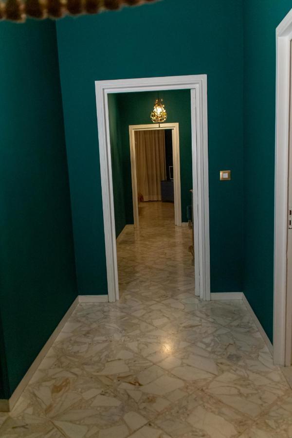 Interno 9 Hotell Bari Eksteriør bilde