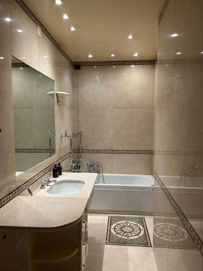 Interno 9 Hotell Bari Eksteriør bilde