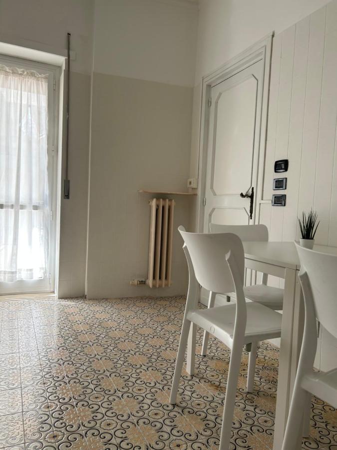 Interno 9 Hotell Bari Eksteriør bilde